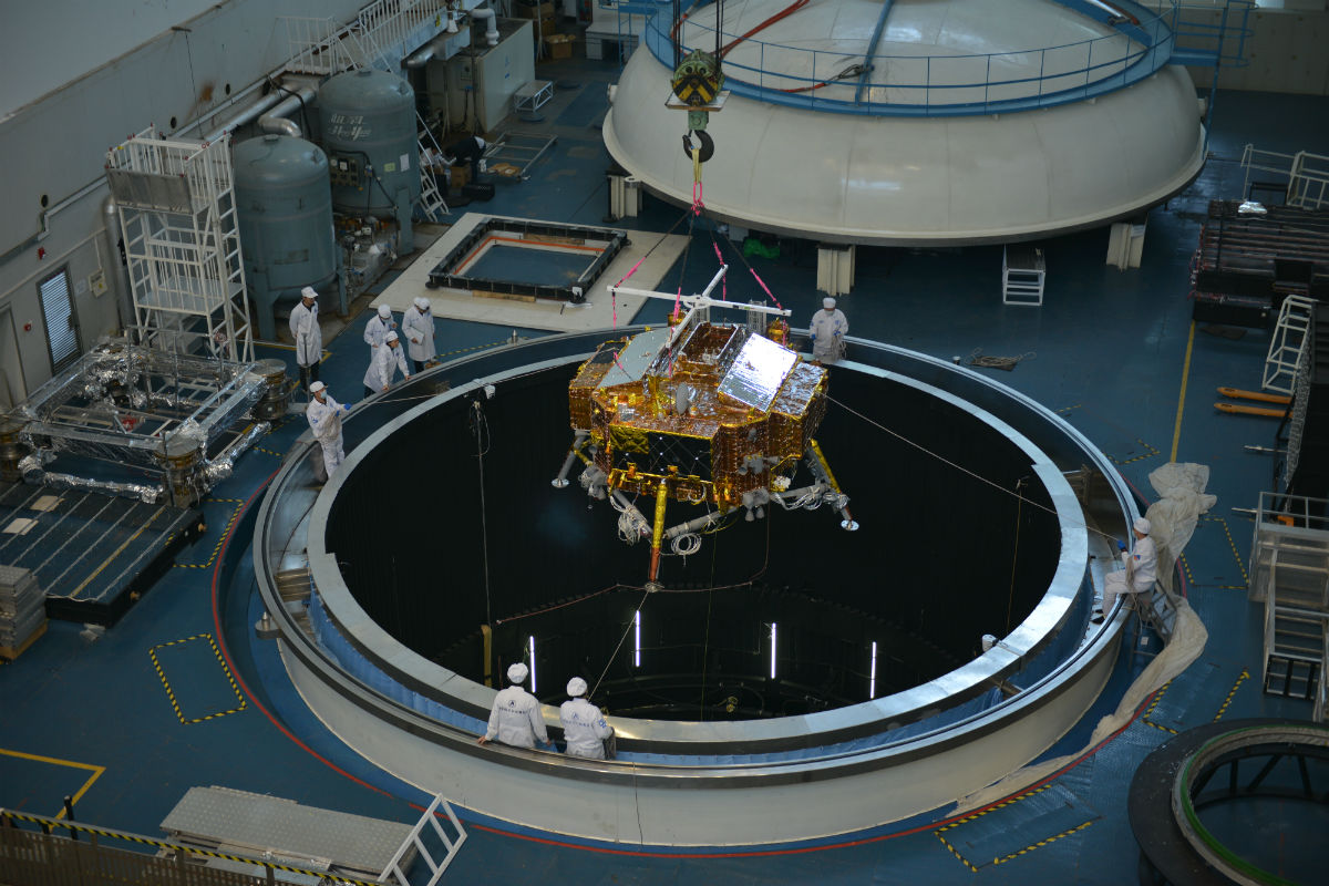 跨页 3 3 嫦娥四号着陆器热试验 公开 